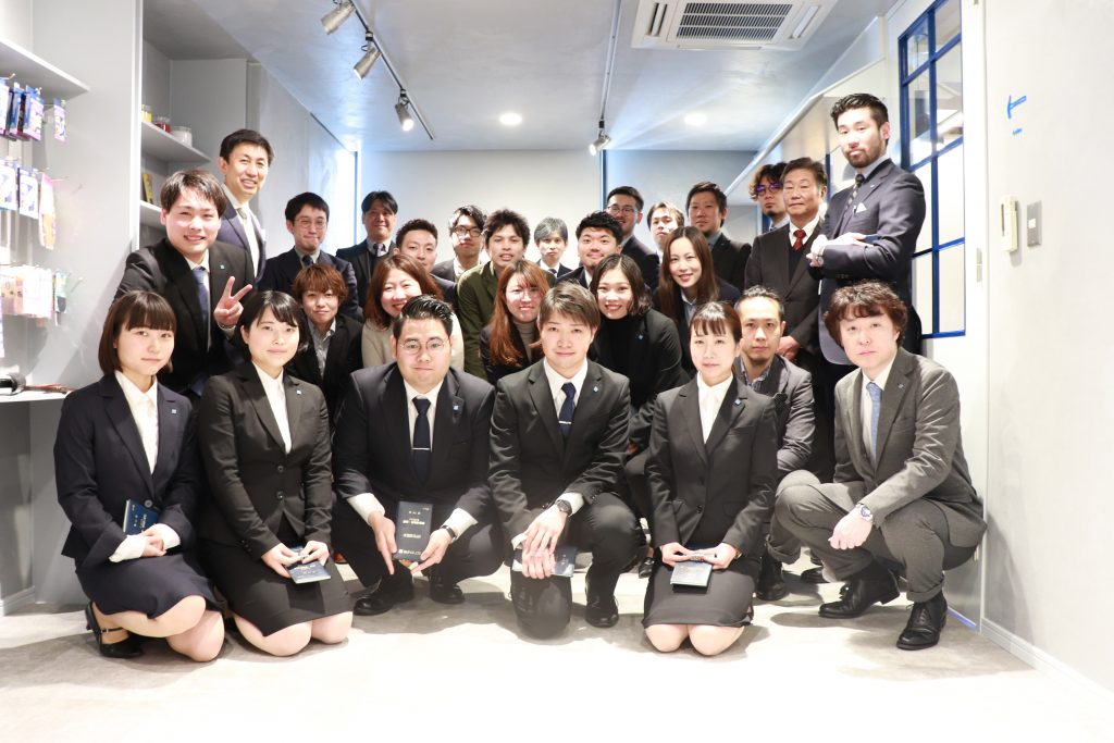 Apr 2 平成最後の新入社員の入社式 靴磨き 革靴お手入れ用品 株式会社ｒ ｄ アール アンド デー